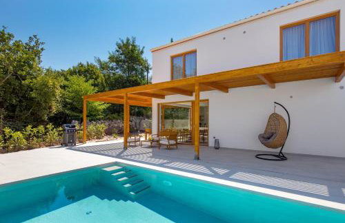 Villa 4 with Pool Soline, Krk, 280 m from beach, by 4Villas - Photo 2