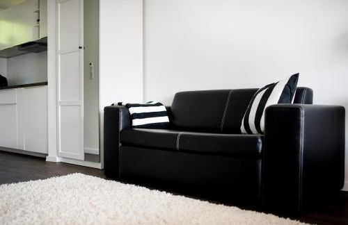 KELLER APARTMENT l 10E - Photo 14