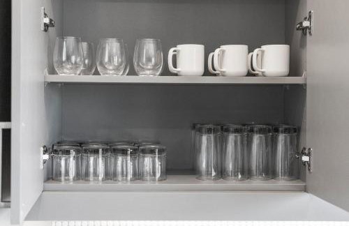 New suite with full Kitchen and Livingroom Dallas - Photo 24