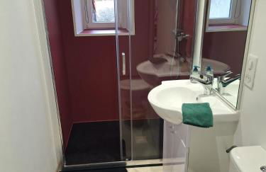 Gite authentique au coeur de Blavozy avec piscine privée, jacuzzi et terrain de pétanque - Foto 34