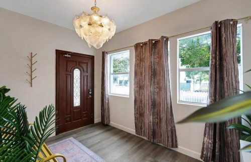 NEW! Havana Nights Villa ! Walk to Calle Ocho! - Foto 19