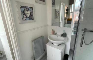 2 Bed Apartment Near Yeovil Hospital & Leonardo - Foto 14