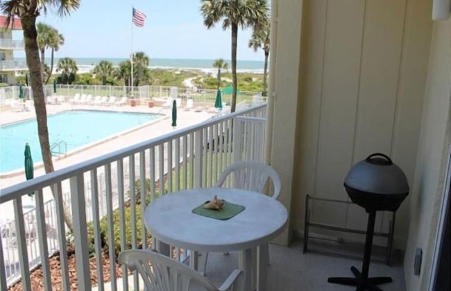 Ocean View 2 Bed, 2 Bath, Steps to the Beach - Spanish Trace 240 - Foto 1