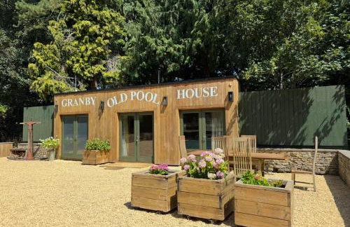 The Old Pool House, Stylish Large Studio in Private Country Estate with Air Con - Foto 2