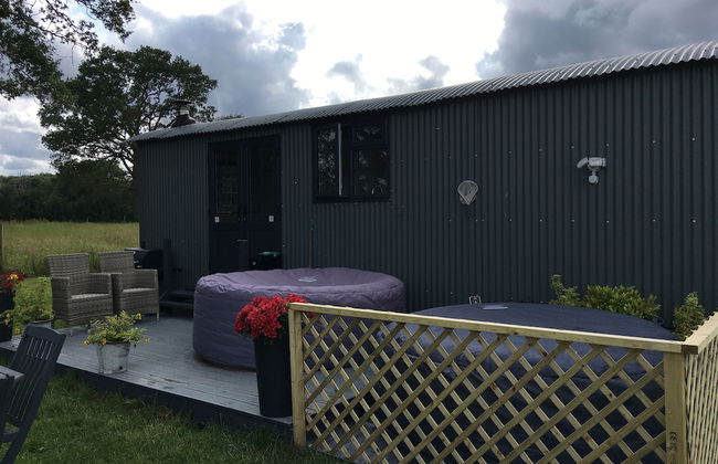 Charming Luxurious Rural Shepherds Hut - Foto 19