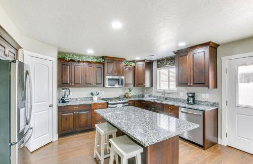 Utah Retreat with Patio, Gas Grill and Mountain Views! - Foto 9