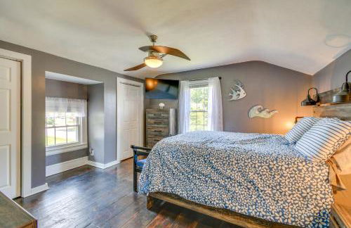 Sodus Point Home - Walkable to Beach! - Foto 2