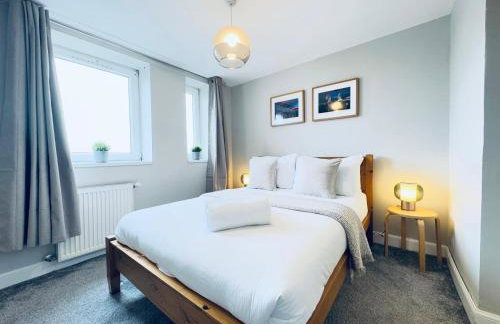 Top Floor Apartment with Castle Views - Foto 34