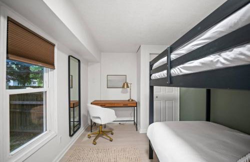 10min to NRG | Hot tub | Sauna | Firepit | 4br 3ba - Foto 42