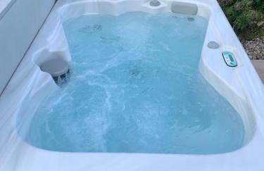 Red Squirrel Pod with Hot Tub - Foto 5