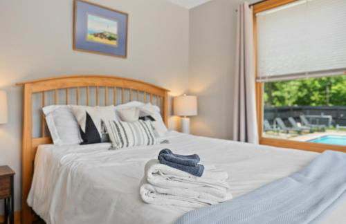 3 Mi to SR! Sleeps 25, Spacious, Hot Tub, Arcade! - Foto 62