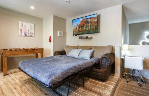 Renovated private in the heart of Old Town Scottsdale, pool & hot tub, outdoor bar & kitchen, walk to shops & bars - Foto 33