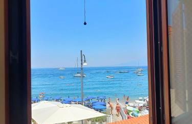 The Window on the Sea - Foto 2