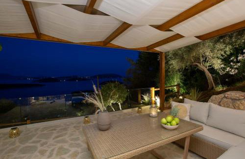 Villa Meliti - private villa with stunning seaviews, infinity pool, close to the beach - Photo 45