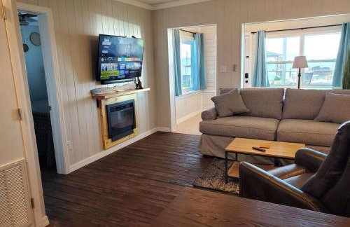 Camp St. Cabanas Unit 2 on Lake Dora - Photo 14