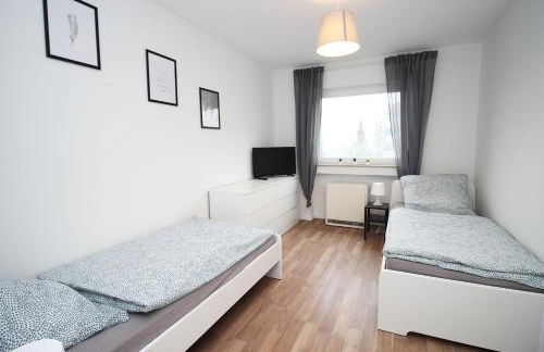 Cozy Apartment with Balcony - Foto 11