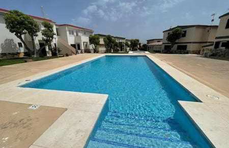 Bajo con jardín y piscina frente a Cala Forcat. - Foto 3