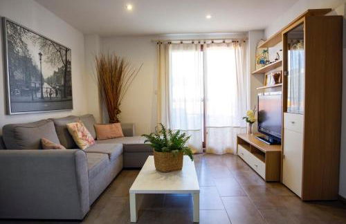 Apartamento a 50 metros de la playa, Luminoso y acogedor - Photo 3