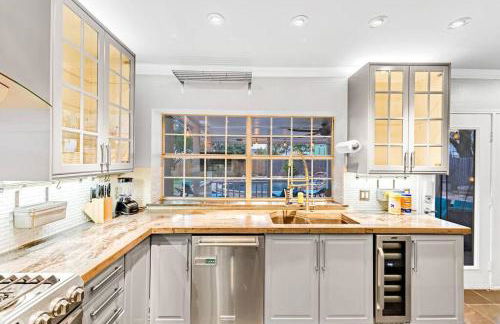 5 BR w/ Pool, close to Six flags, cowboy stadium, Globe Life field - Foto 14