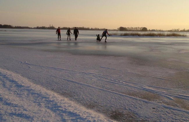 Canal-side Stay, Giethoorn - Photo 37