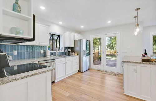 Middle Sound Hideaway~Beaches, Shopping, Families - Foto 26