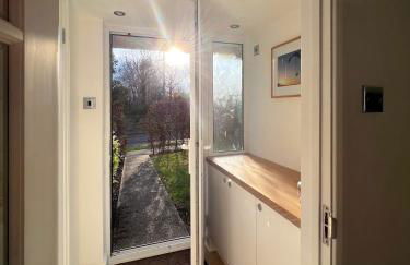 Bright & Cosy - Jacuzzi - Log Burner - King Beds - Foto 30