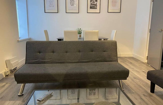 Comfortable and Modern 2-bedroom Flat in Bridgend - Foto 9