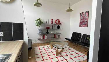 Entire Industrial Style Apartment With Free Parking & Wifi - Foto 4