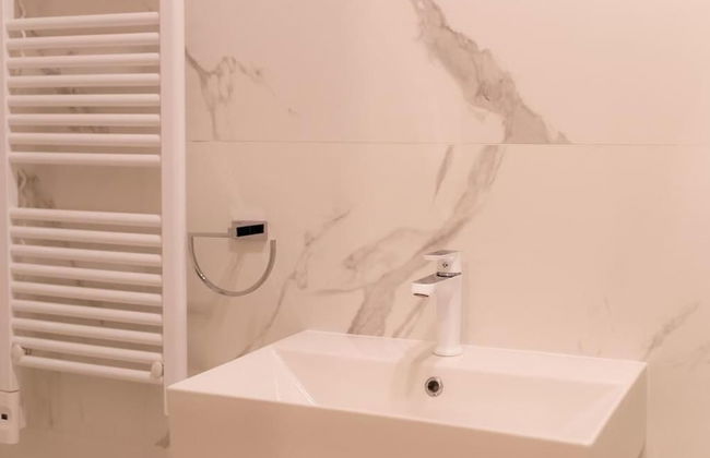 AB Ljubljana - The Residence - Photo 48