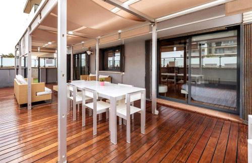 Great apartment with a pool on the beach in Barcelona - Photo 5