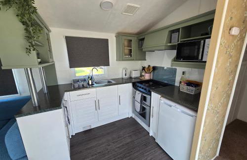 FI005 Loomy Escapes Caravan at St Osyth Beach Essex - Foto 7