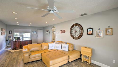 Waterfront Lake Placid Home with Dock and Fire Pit - Foto 5