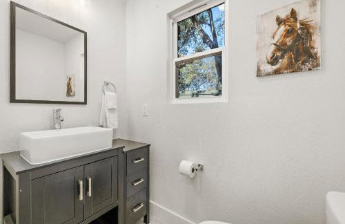 Spacious 4BR South Austin Home Minutes to Downtown - Foto 14