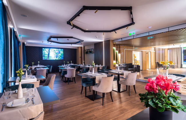 Aparthotel NOX - Photo 61