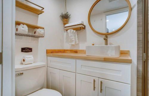 Luxury Tiny Container Home 2mi to Beach Private - Foto 15
