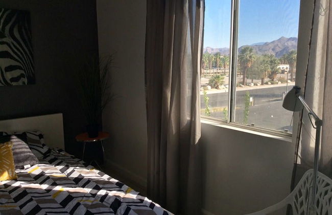 Modern Downtown Condo - Photo 14