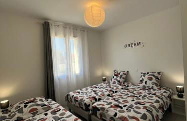 Gîte neuf,12mn du Futuroscope, 9 personnes -Le Tournesol - Foto 12