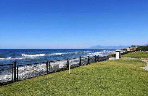 Modern apartment with pool on the beachfront in Marbella by SharingCo - Photo 45