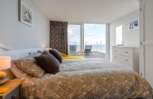 Hunroe Brow - Photo 20