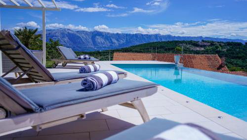 Villa Shiraz - Photo 4, sunbed