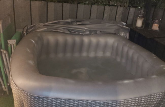 Charming 2-bed Apartment in Eastleigh - Foto 19