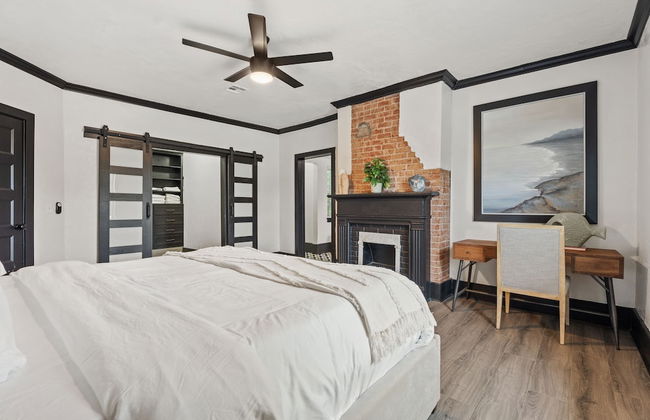 6BR Retreat Comfort Convenience Kitchen 16 - Photo 17