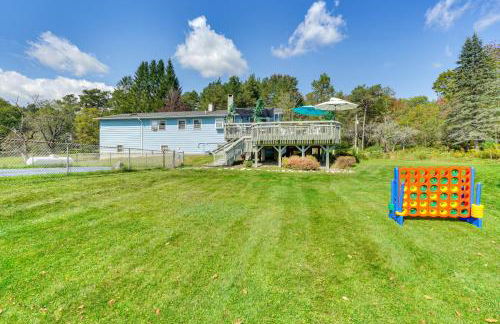 Peaceful 1-Acre Parksville Home Large Deck and Yard - Foto 31