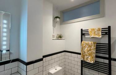 Lees Lookout Holt ,2 bedroom luxury apartment with private parking - Foto 48