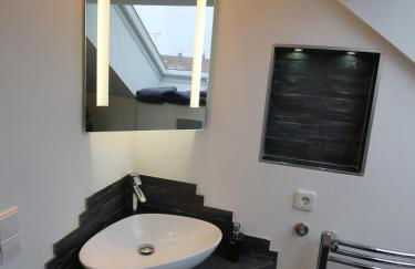Baltmannsweiler cozy CHALET style apartment Wallbox & free parking no smoking - Foto 22