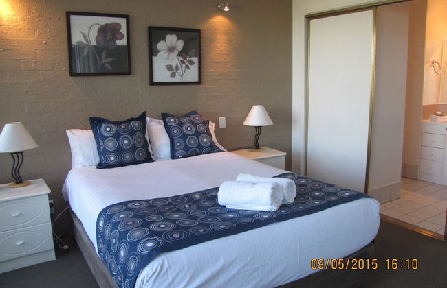 Apollo Apartments - Photo 3