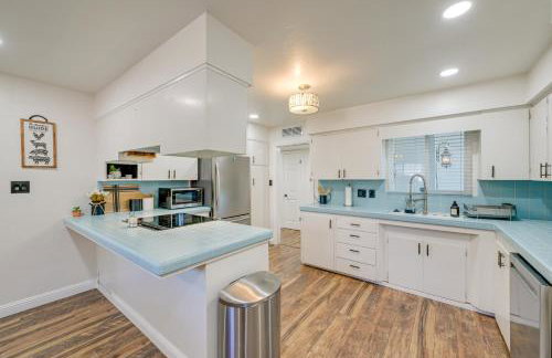 Visalia Vacation Rental w/ Yard: 1 Mi to Downtown - Foto 2