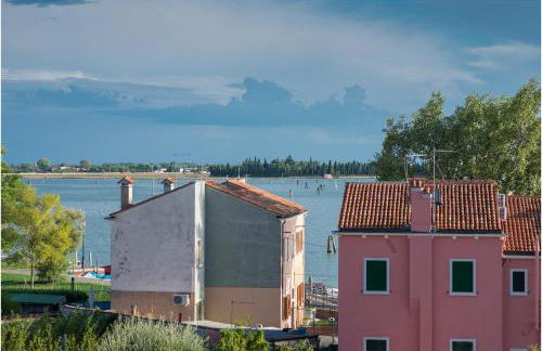 Tiffany Home - Photo 36