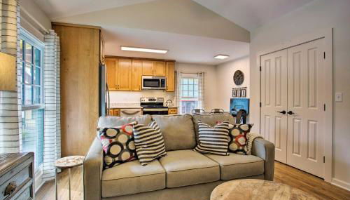 Walk to Main Street Eats Remodeled Saluda Apt - Foto 5