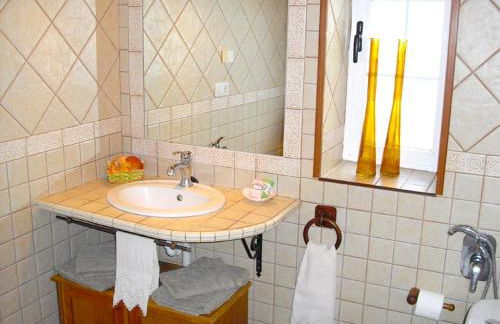 Elegant Apartment in San Cristóbal de La Laguna with Pool – 35 m² - Foto 22